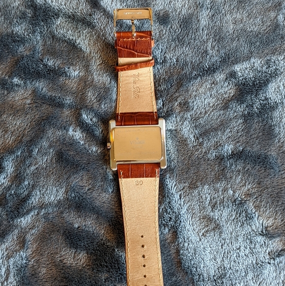 Visage Watch - Picture 6 of 7